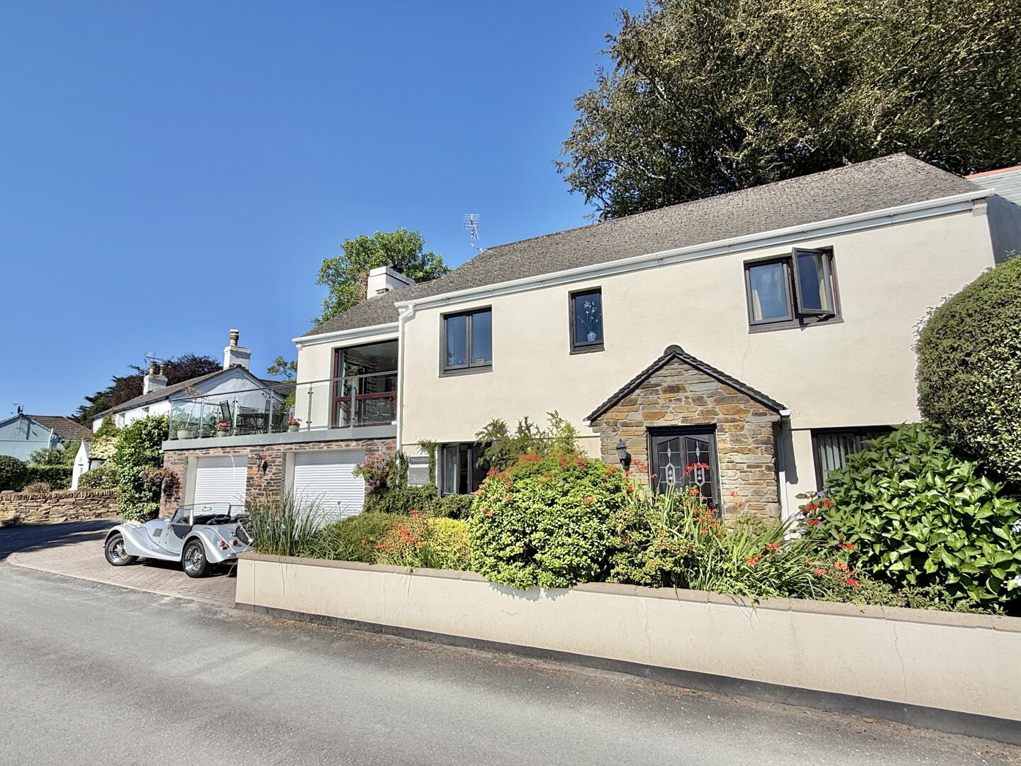 4 bed property in Penpol, Truro